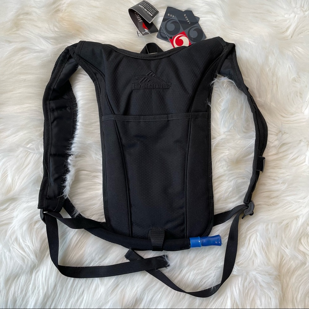 High Sierra HydraHike 2.0 4L Hydration Water Backpack for Hiking, black